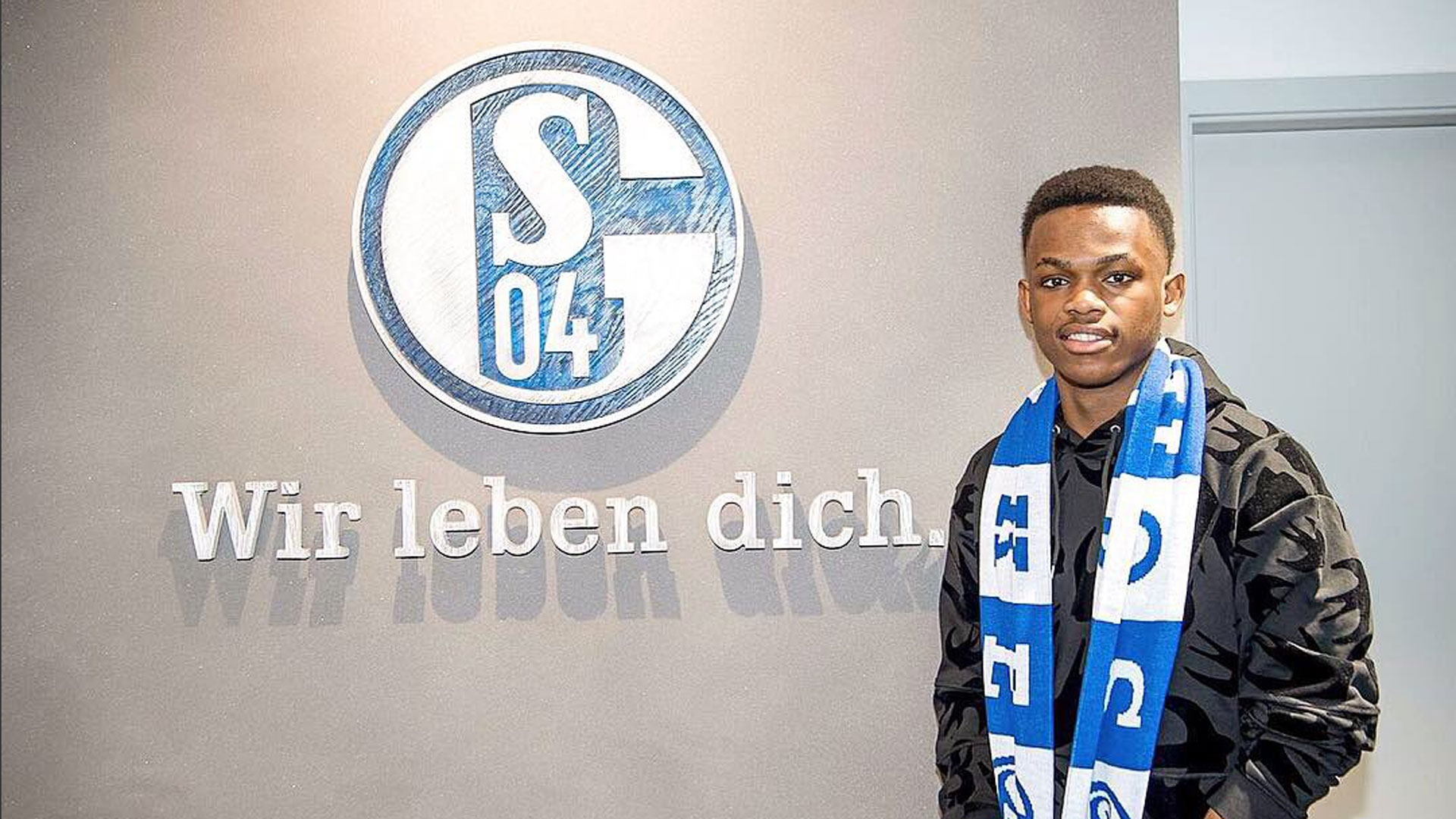 她的成功不 她的成功不