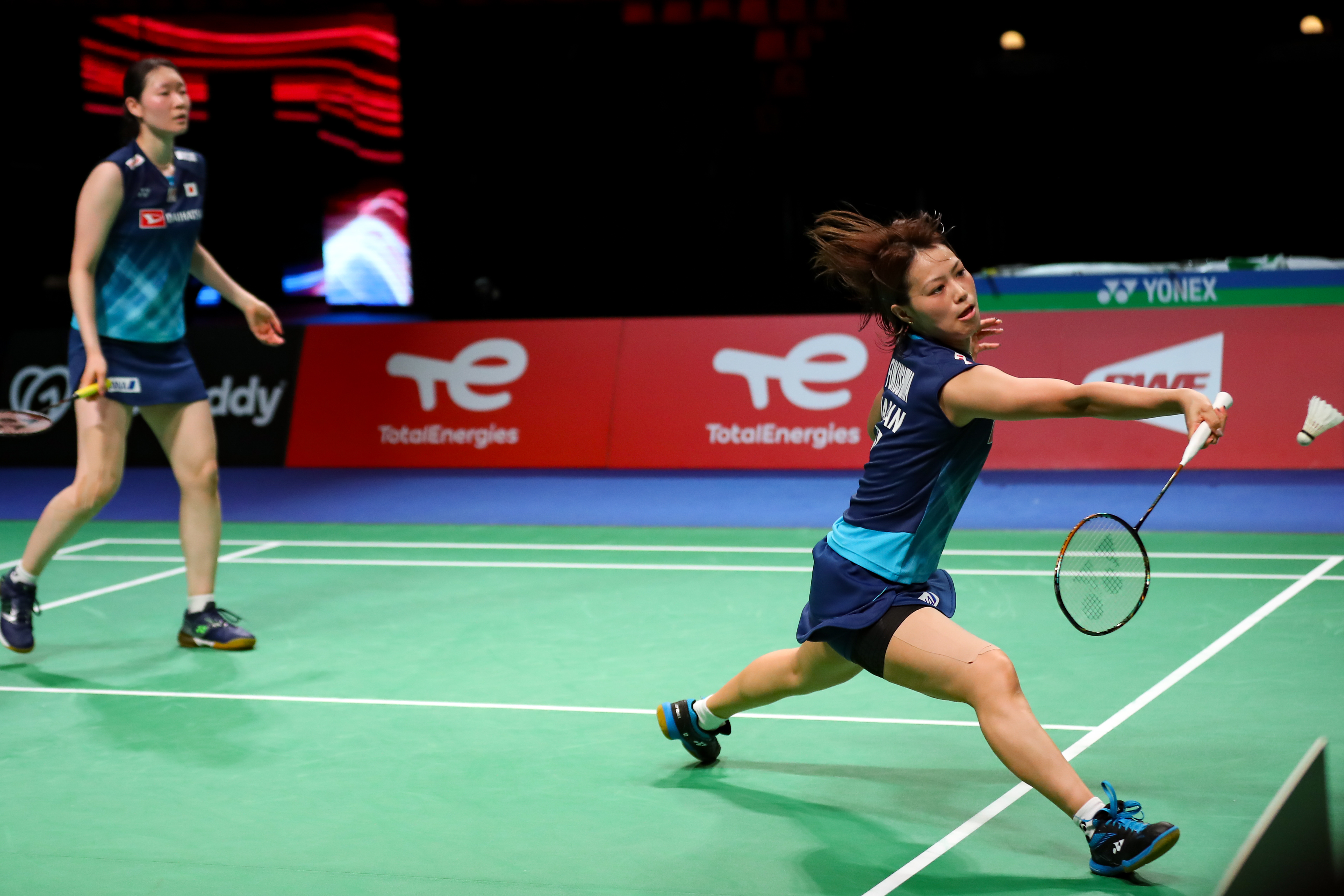 的焦点仍是 的焦点仍是