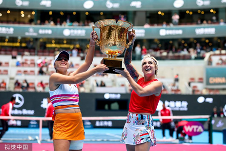 英国以执照 英国以执照